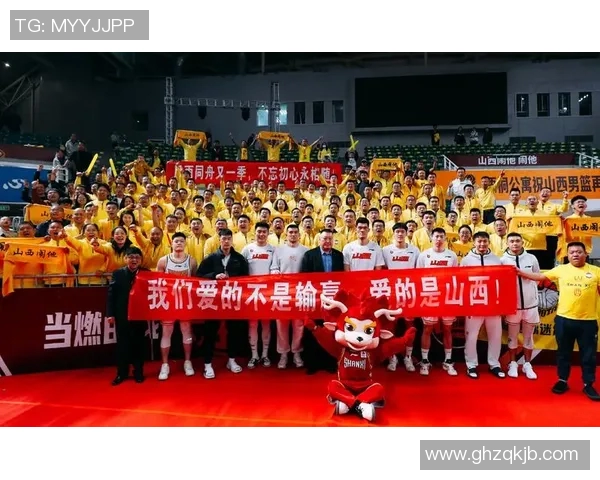 深圳篮球队实力引发热议球迷对球队表现的不同看法与争论