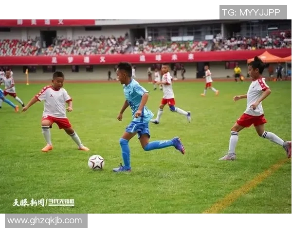 赛后分析:杭州足球队与成都足球队在比赛中的战术灵活性对比 赛后分析:杭州足球队与成都足球队在比赛中的战术灵活性对比